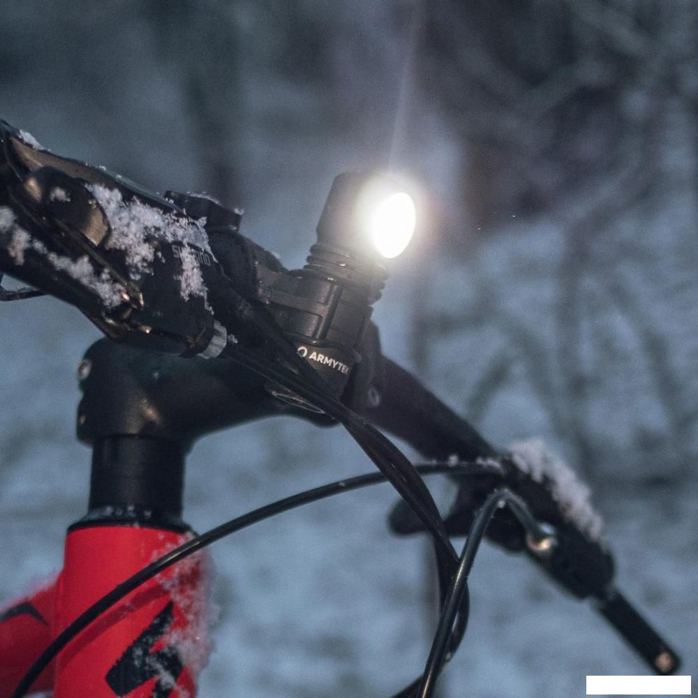 Фонарь Armytek Wizard C1 Pro Magnet USB (теплый)