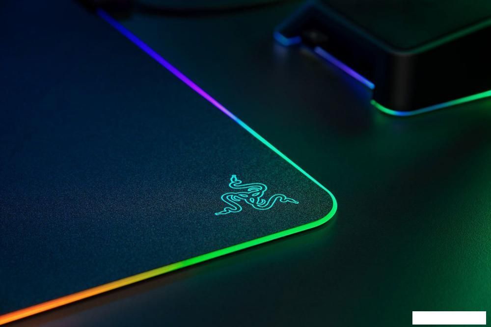 Коврик для мыши Razer Firefly V2