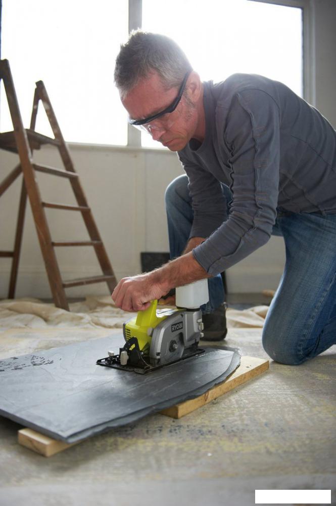 Ручной плиткорез Ryobi LTS180M