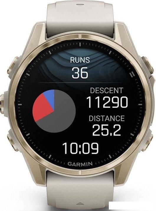 Умные часы Garmin Fenix 8 Sapphire 43мм (золотистый, дымчато-серый ремешок)