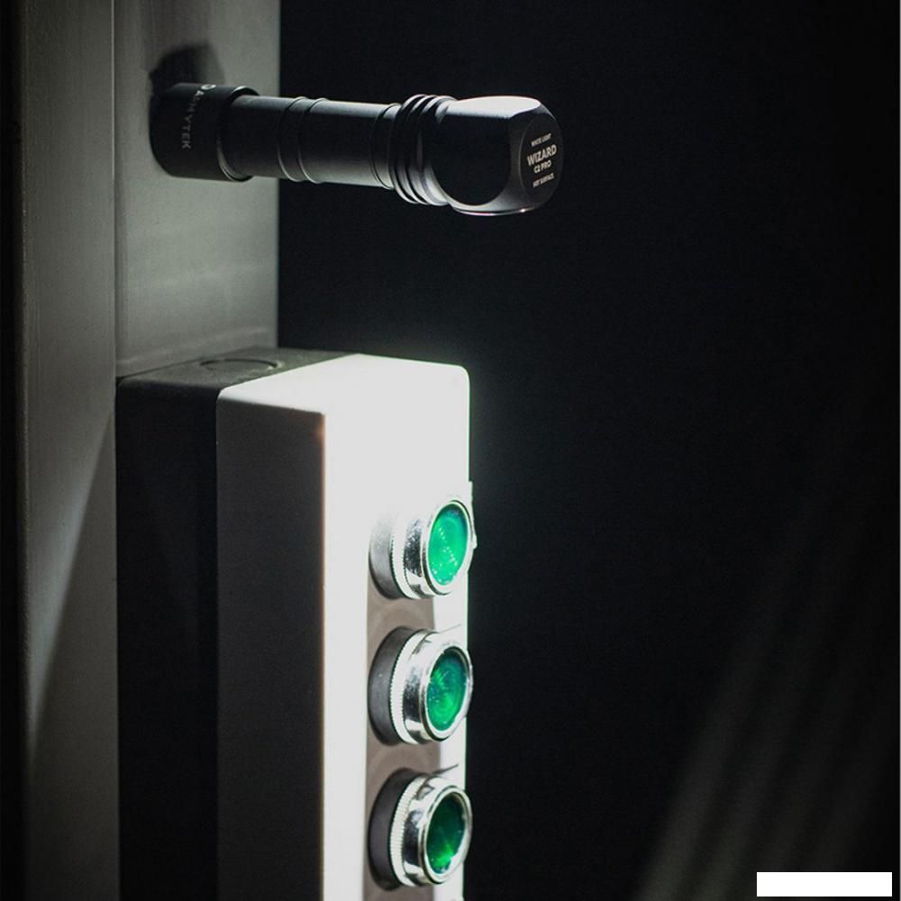 Фонарь Armytek Wizard C2 Pro Magnet USB XHP50.2 (теплый)