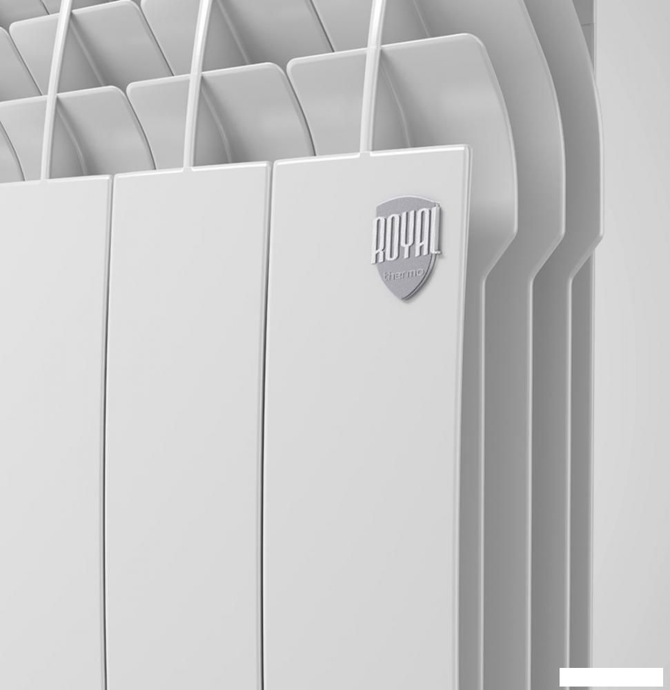 Биметаллический радиатор Royal Thermo BiLiner 350 Bianco Traffico VR (8 секций)