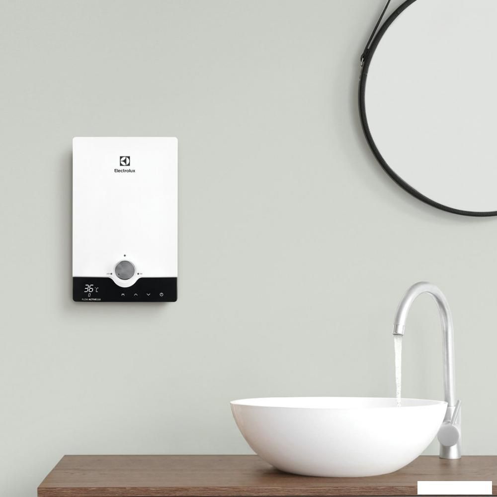 Проточный электрический водонагреватель Electrolux NPX 8 Flow Active 2.0