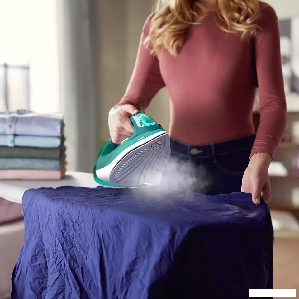 Утюг Philips DST3030/70