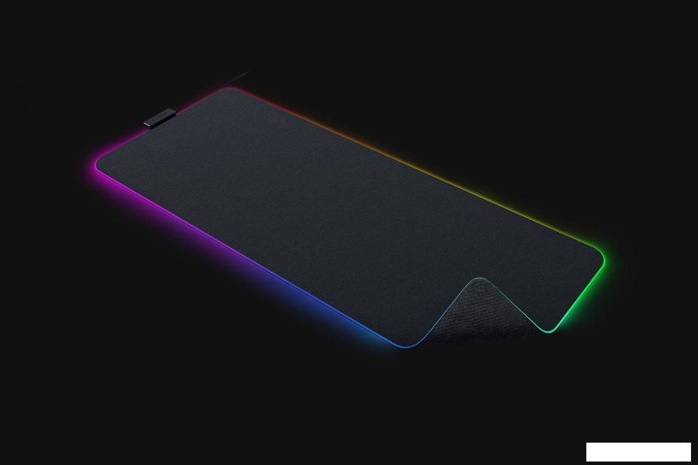 Коврик для стола Razer Strider Chroma