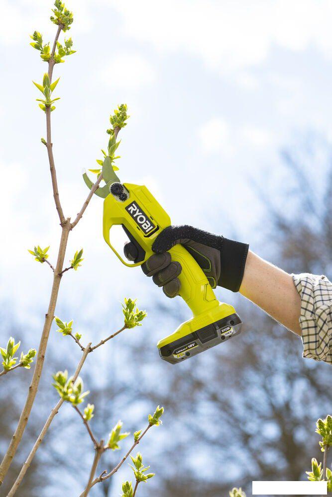 Секатор Ryobi RY18SCA-0 5133005024 (без АКБ)