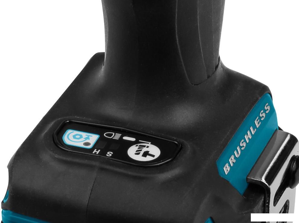 Гайковерт Makita TW161DWAE (с 2-мя АКБ, кейс)