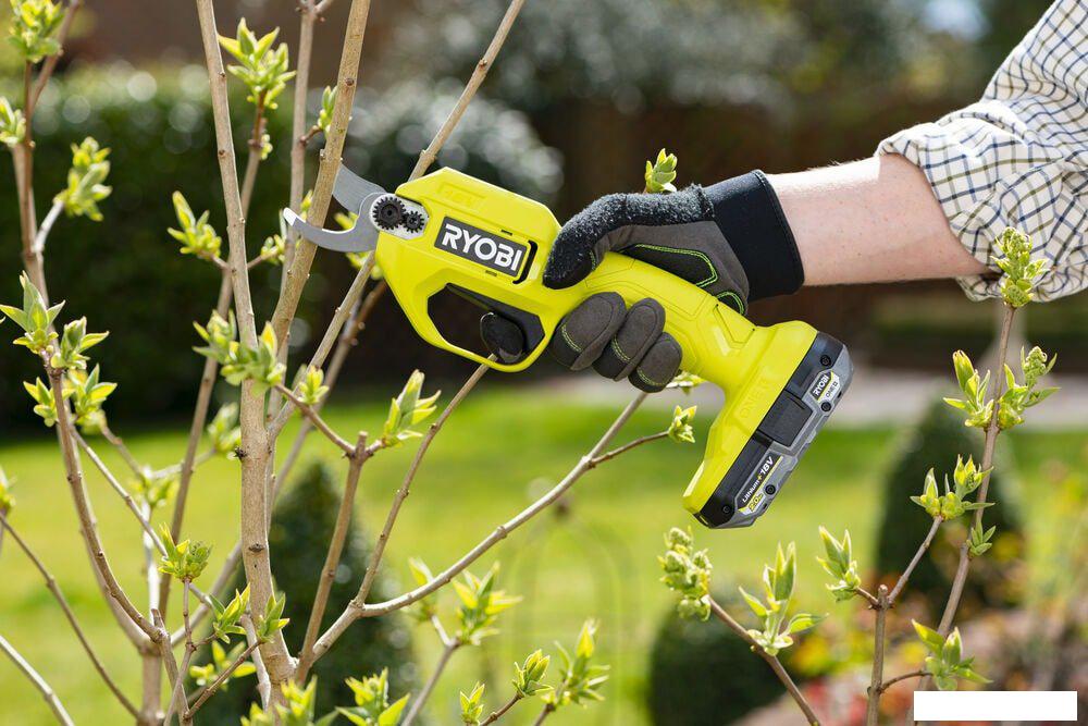 Секатор Ryobi RY18SCA-0 5133005024 (без АКБ)