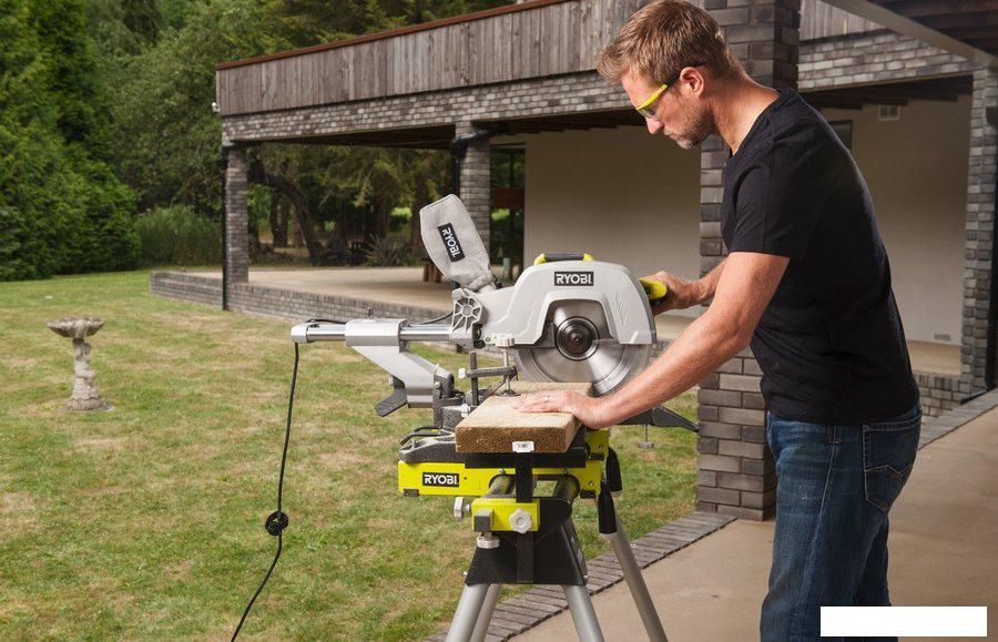 Торцовочная пила Ryobi EMS305RG