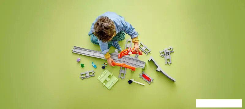 Конструктор LEGO Duplo Железнодорожный мост и пути 10426