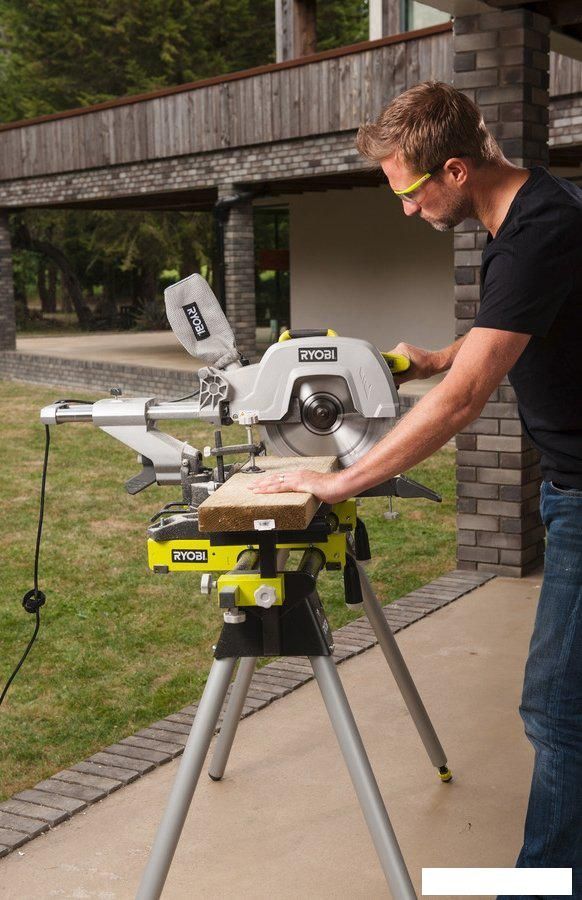 Торцовочная пила Ryobi EMS305RG