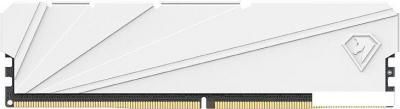 Оперативная память Netac Shadow S 8ГБ DDR4 3600 МГц NTSSD4P36SP-08W
