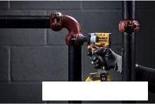 Шуруповерты, гайковерты, электроотвертки DeWalt DCF921P2T-QW (с 2-мя АКБ, кейс)
