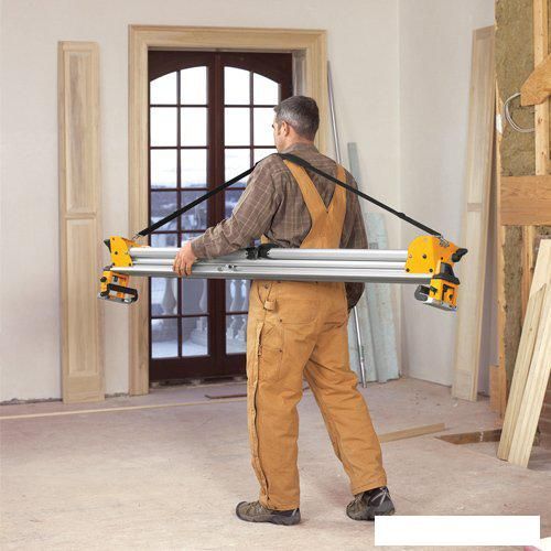 Торцовочная пила DeWalt DWS780