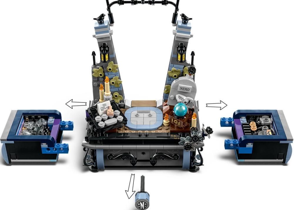 Конструктор LEGO Wednesday 76780 Фигурка Уэнсдэй Аддамс