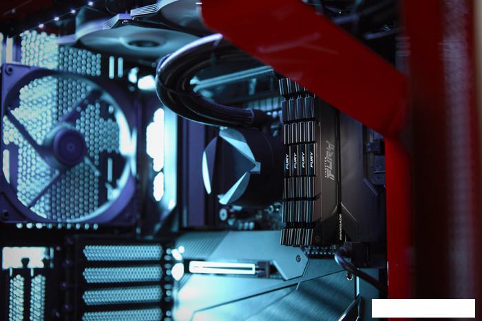 Оперативная память Kingston FURY Renegade 2x16ГБ DDR4 3600МГц KF436C16RB12K2/32