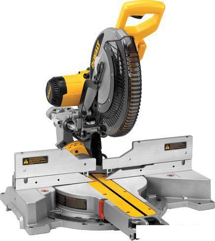 Торцовочная пила DeWalt DWS780