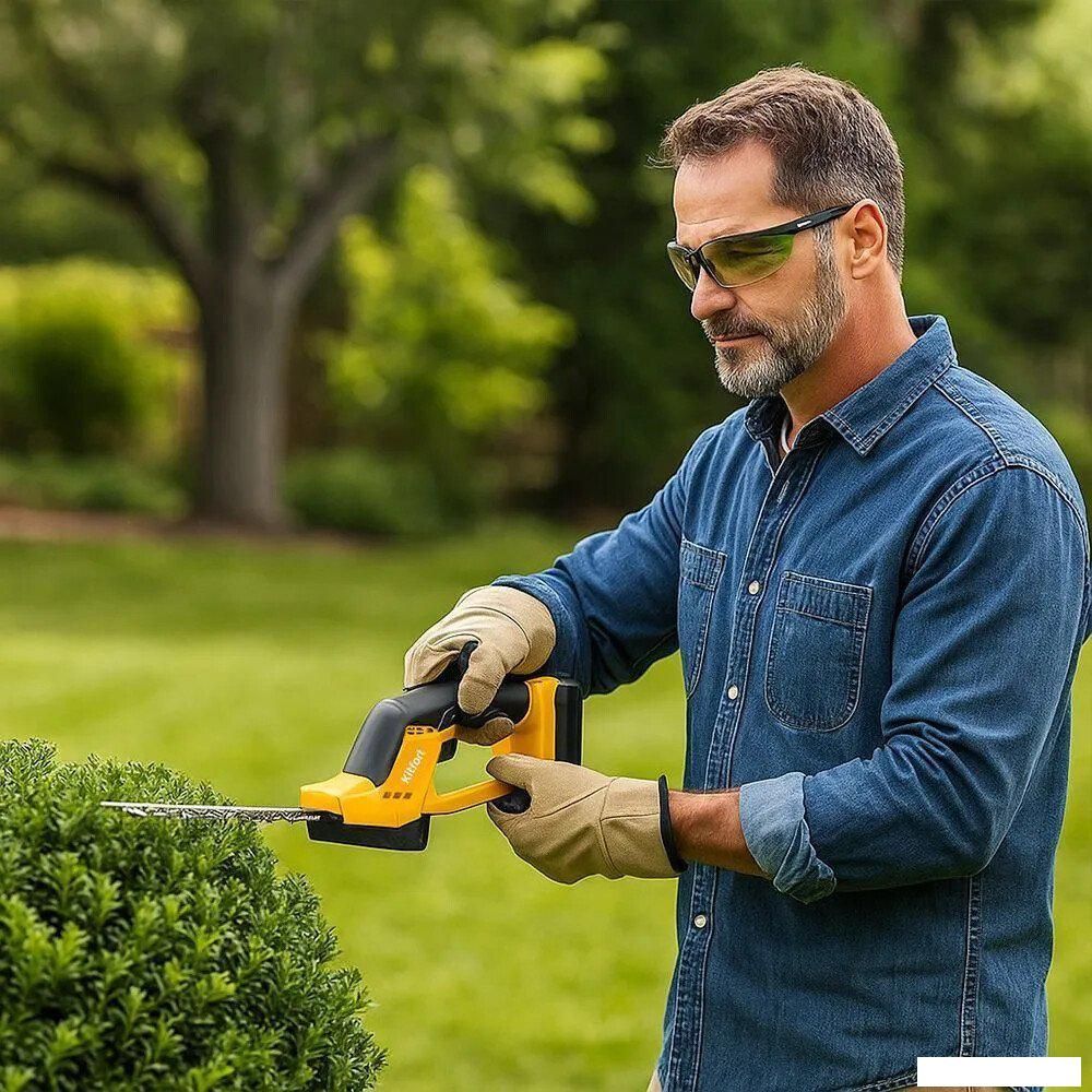 Кусторез + ножницы Kitfort KT-4303 (с 1-им АКБ)