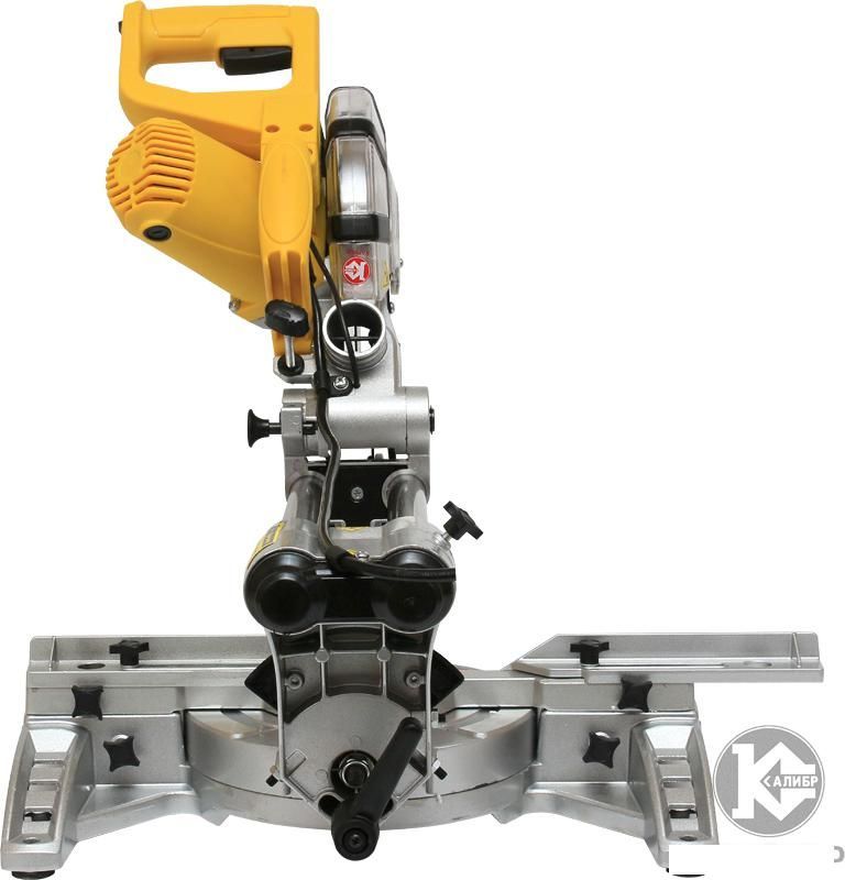 Торцовочная пила Калибр Мастер ПТЭ-1500/210ПРм