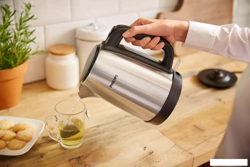 Электрический чайник Philips HD9350/90