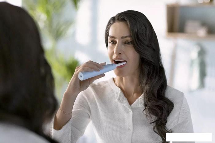 Электрическая зубная щетка Philips Sonicare 2100 Series HX3651/12