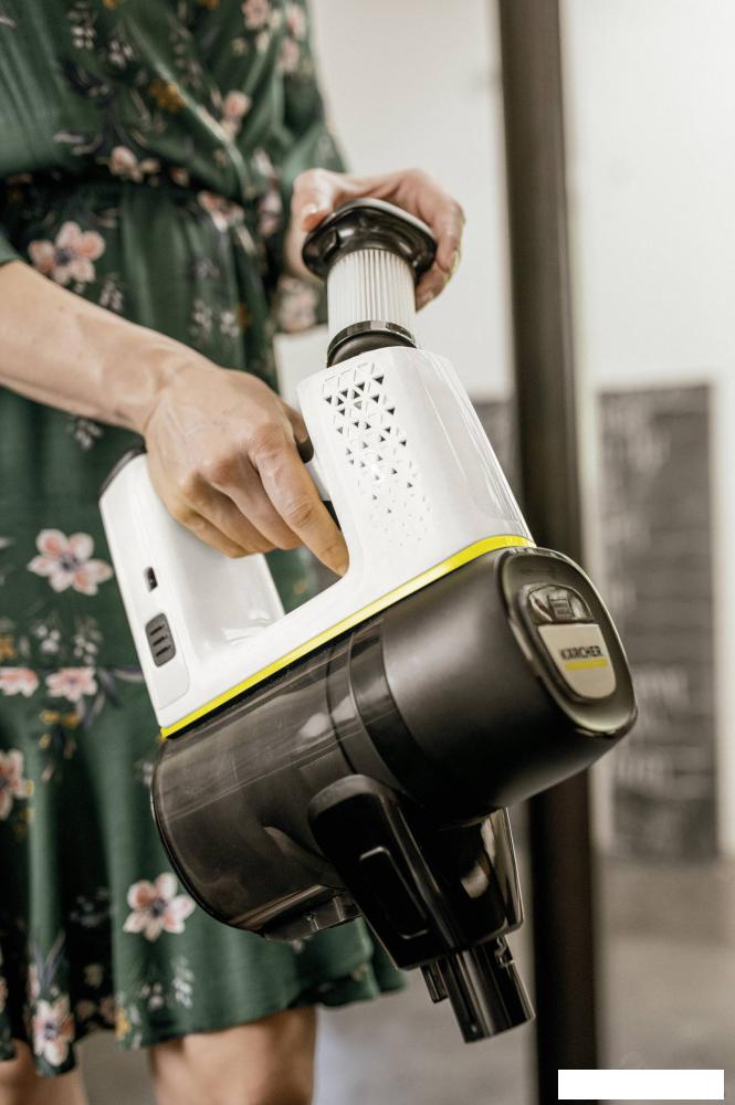 Пылесос Karcher VC 6 Cordless ourFamily Extra 1.198-674.0