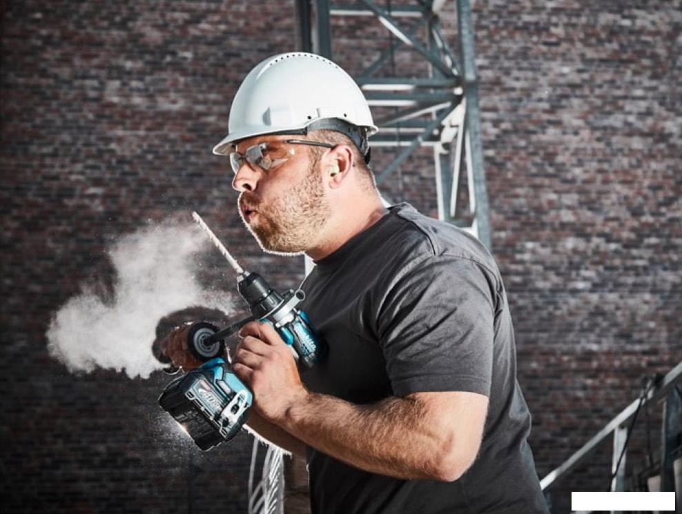 Ударная дрель-шуруповерт Makita HP001GD201 (с 2-мя АКБ, кейс)