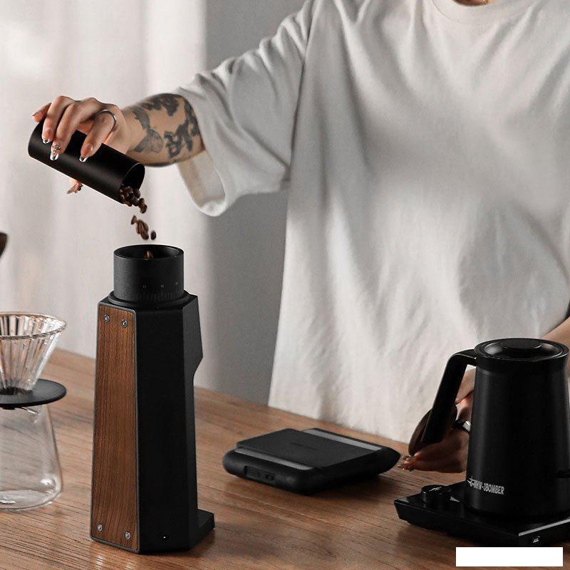 Электрическая кофемолка MHW-3BOMBER G6152B-OS