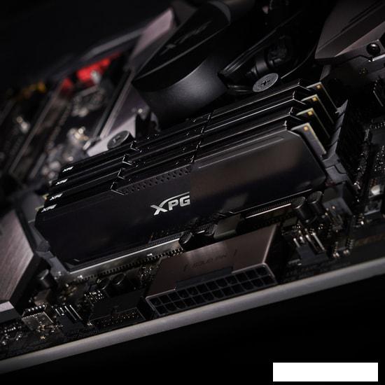 Оперативная память ADATA XPG GAMMIX D20 2x16GB DDR4 PC4-25600 AX4U320016G16A-DCBK20
