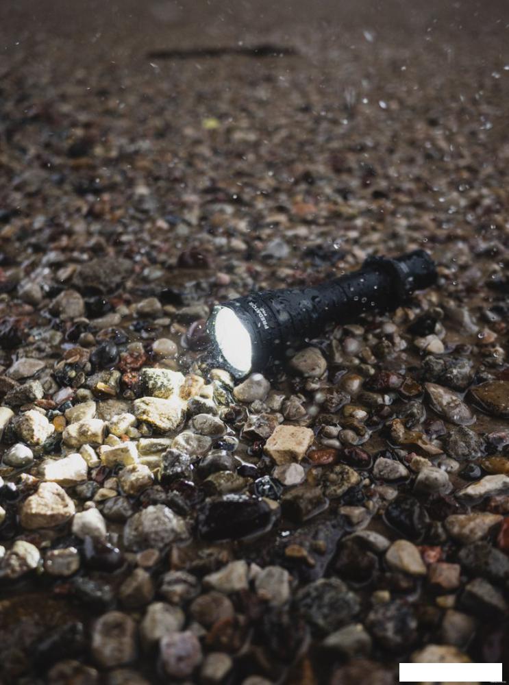 Фонарь Armytek Predator Pro Magnet USB (белый)