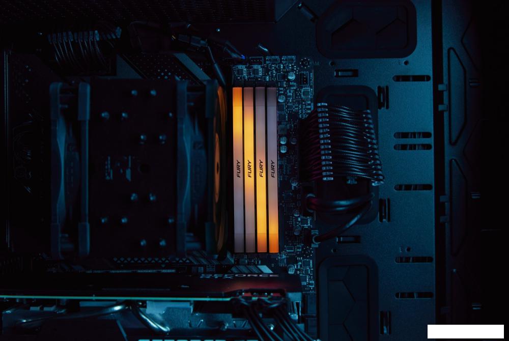 Оперативная память Kingston FURY Renegade RGB 2x8ГБ DDR4 3600МГц KF436C16RB2AK2/16