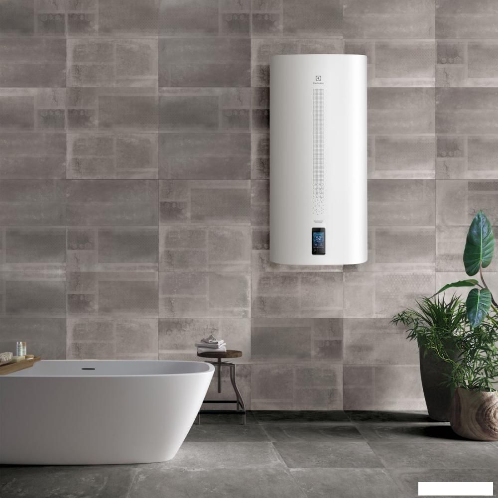 Накопительный электрический водонагреватель Electrolux EWH 100 SmartInverter