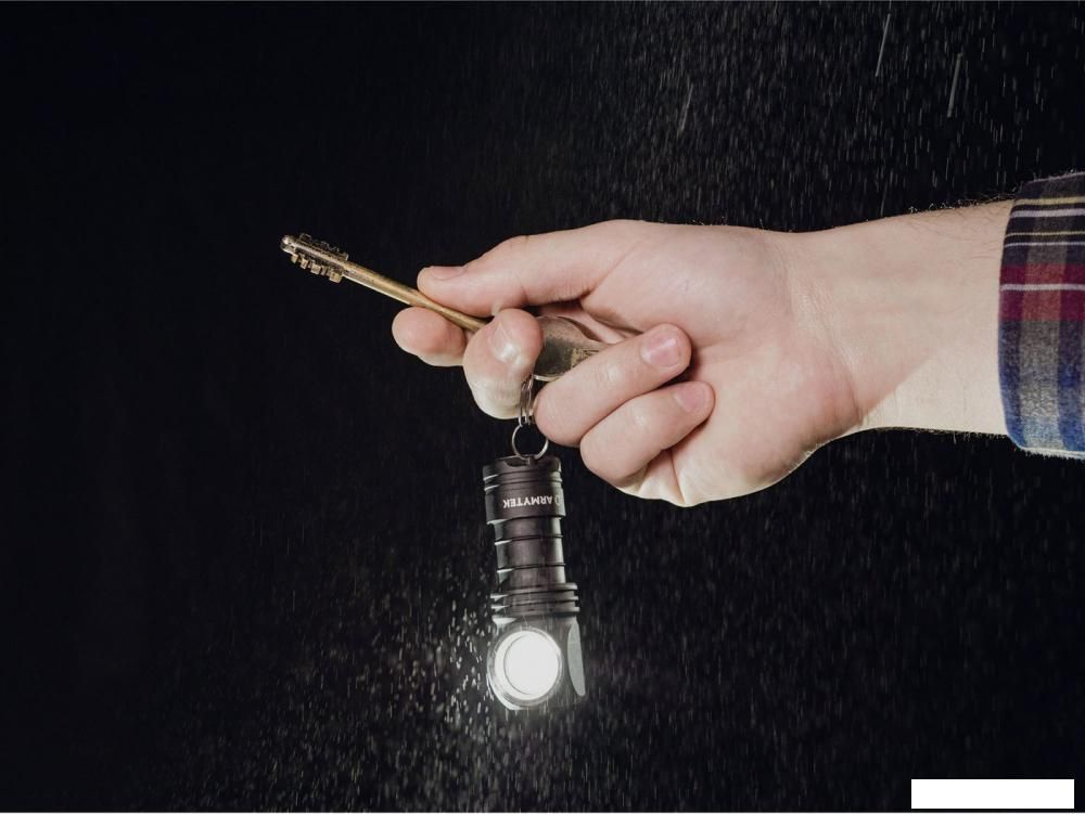 Фонарь Armytek Wizard C1 Pro Magnet USB (теплый)