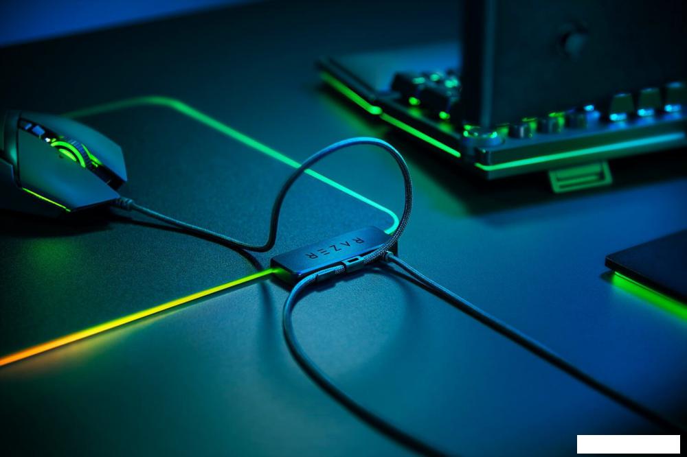 Коврик для мыши Razer Firefly V2