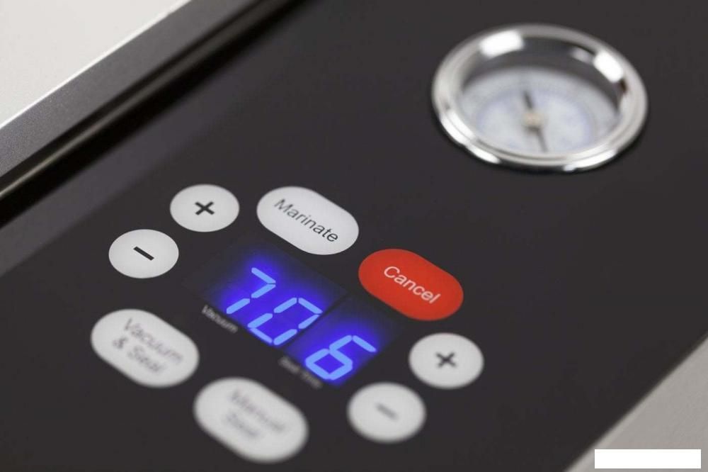 Вакуумный упаковщик CASO VacuChef SlimLine