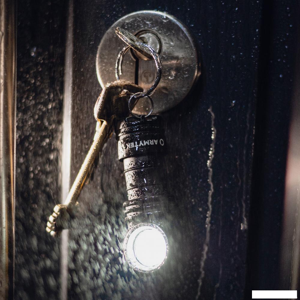 Фонарь Armytek Wizard C1 Pro Magnet USB (белый)