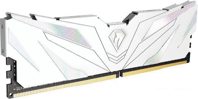 Оперативная память Netac Shadow II White 2x16ГБ DDR4 3200 МГц NTSWD4P32DP-32W