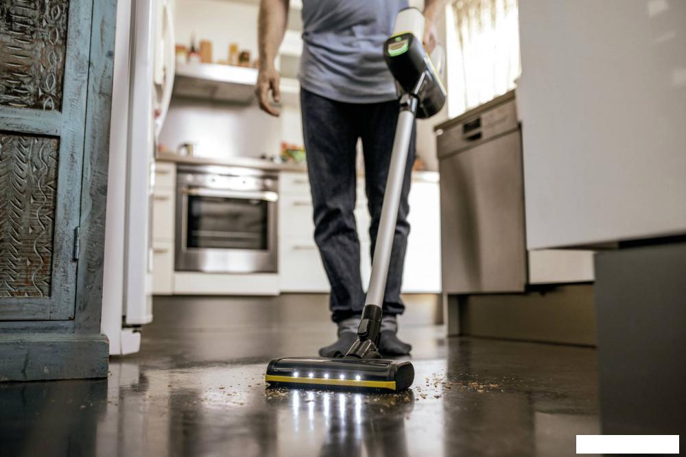 Пылесос Karcher VC 6 Cordless ourFamily Extra 1.198-674.0
