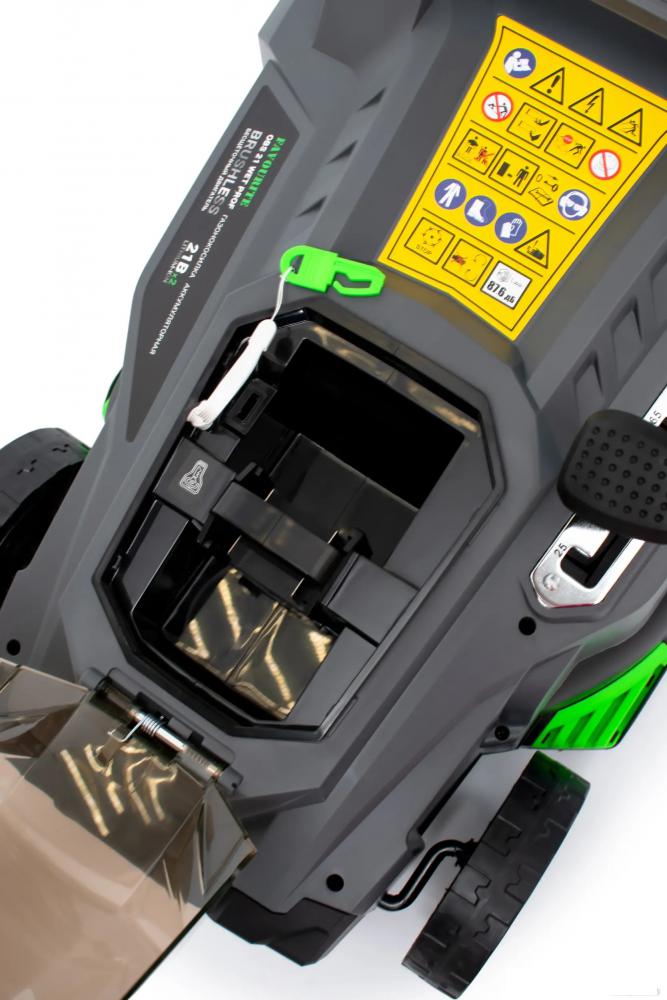 Газонокосилка Favourite OBS 21 WET PROF ( с 2-мя АКБ 4 Ач)